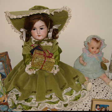 Armand Marseille 390 doll with little composition Horsman Art doll